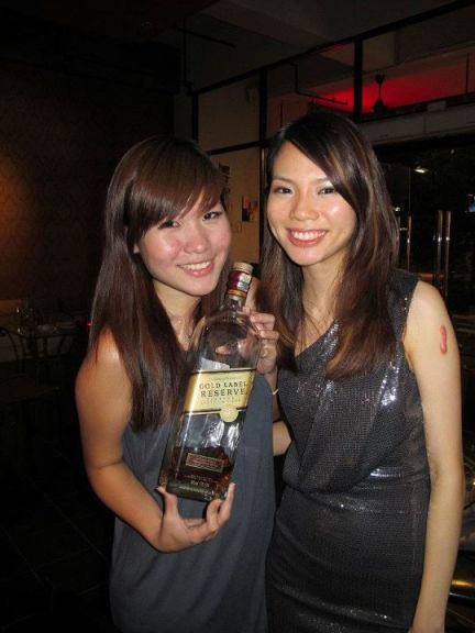 313510_10150556280000278_760560277_11461360_889811642_n