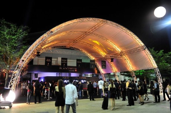 527279_353811557998651_123911204322022_960565_570967373_n