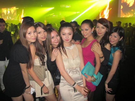 553922_341985295847944_123911204322022_914288_890364972_n