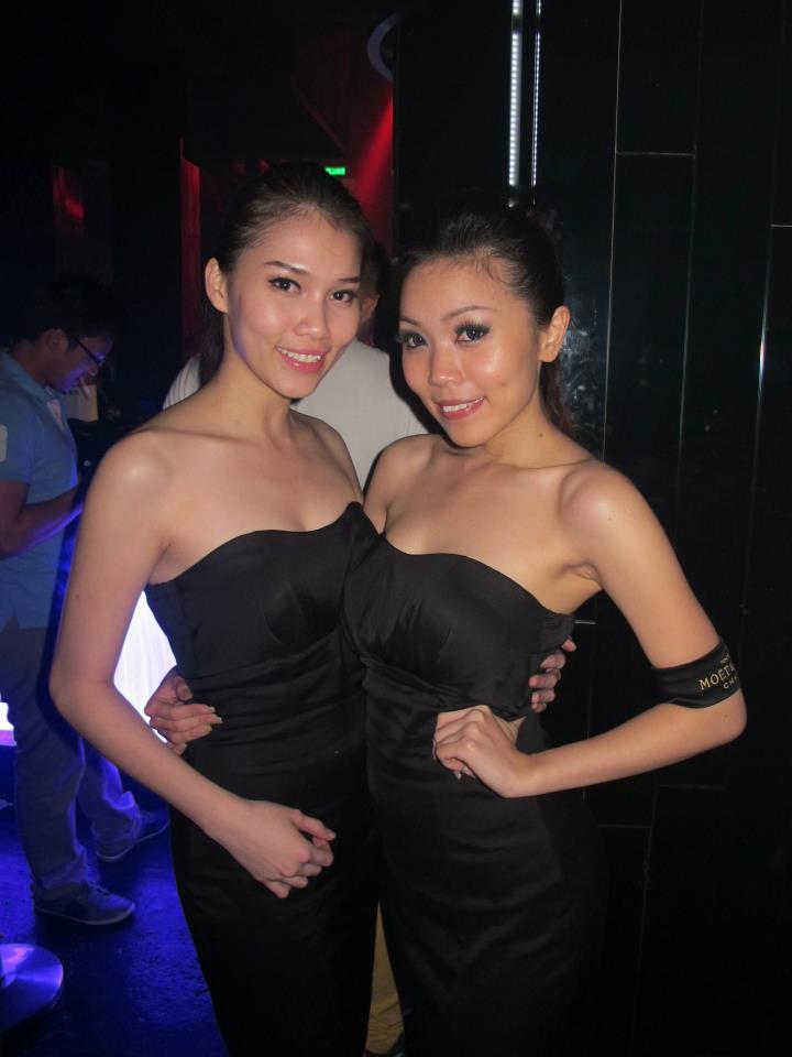 293271_422930497753423_5125723_n