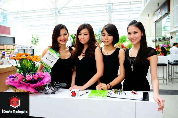 376901_409827719052914_968638114_n