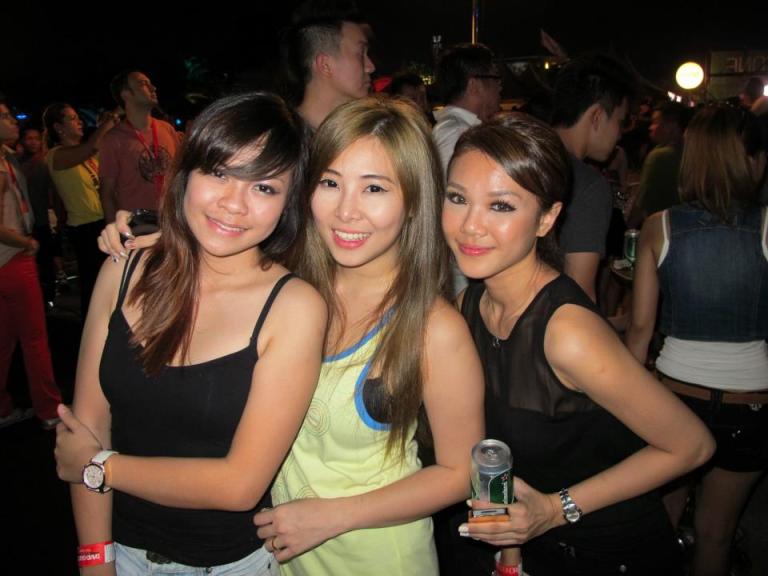 541171_439292876117185_2015869399_n