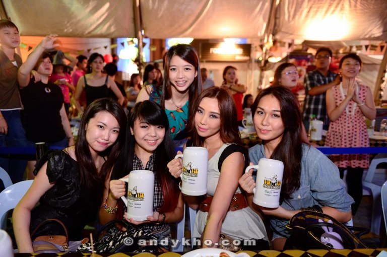 MHB girls enjoying their beers!