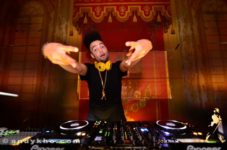 44611_463661660346973_588763145_n