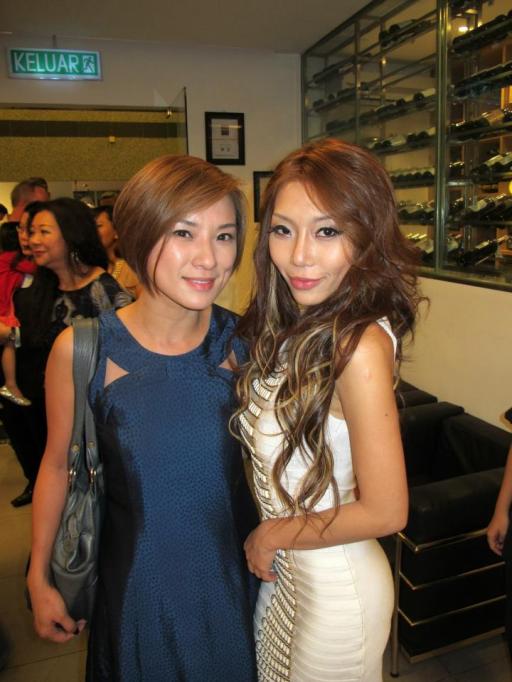 Chui Ling and Leng Yein