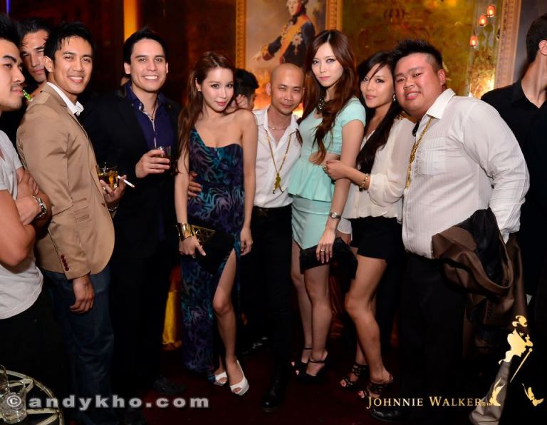 537731_463662080346931_152147495_n