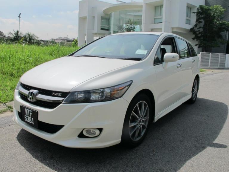 The Honda Stream RSZ - first impression? Is this an MPV?