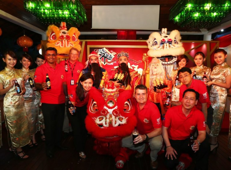 254742_10151598066925278_308183041_n