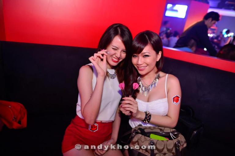 320948_474836702562802_1395818196_n