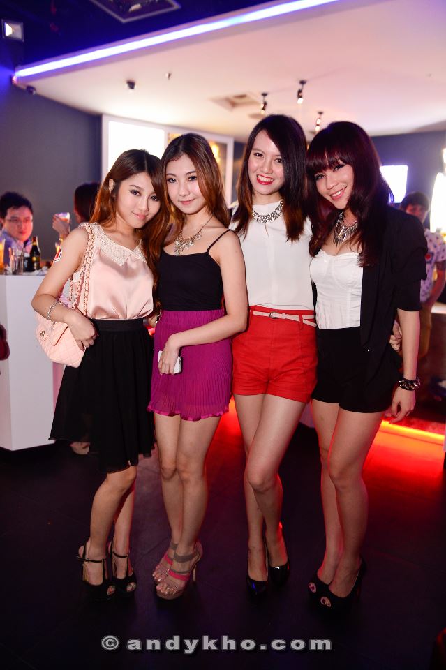 MHB's Jane, Karen, Chloe and Chloe's friend