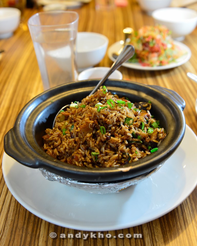 487001_481296418583497_1297066893_n