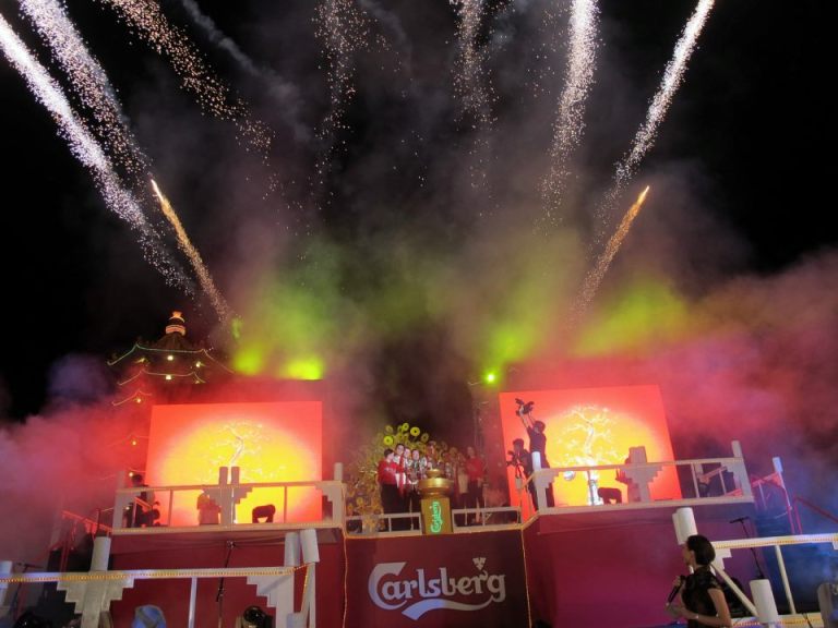 A dazzling pyro display!