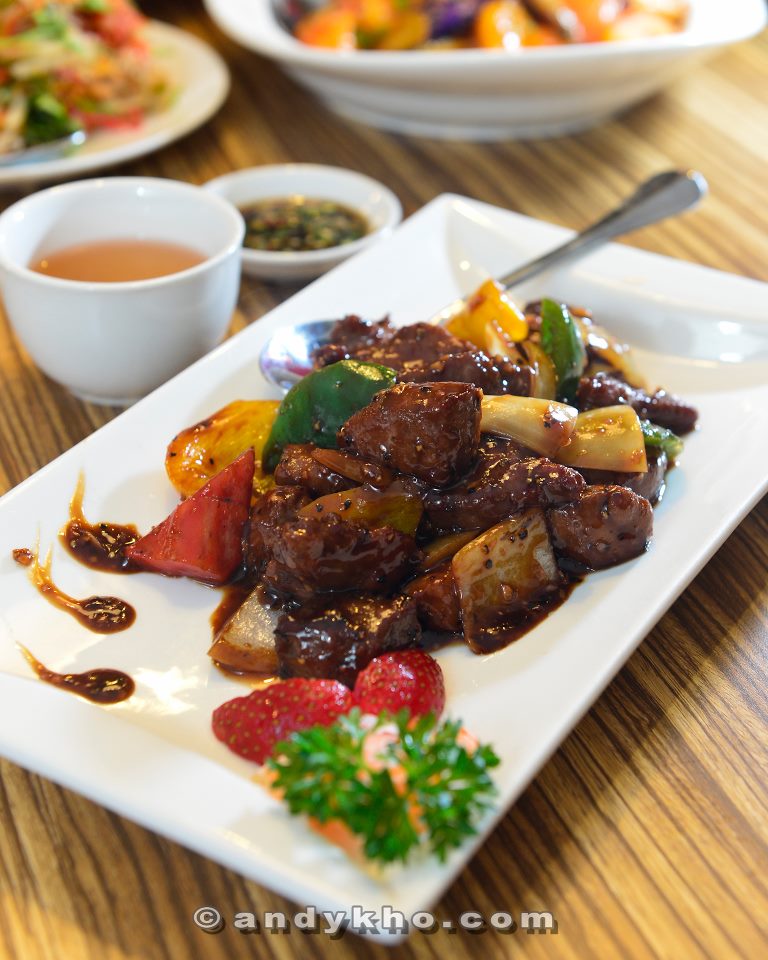 601317_481296561916816_1310822352_n