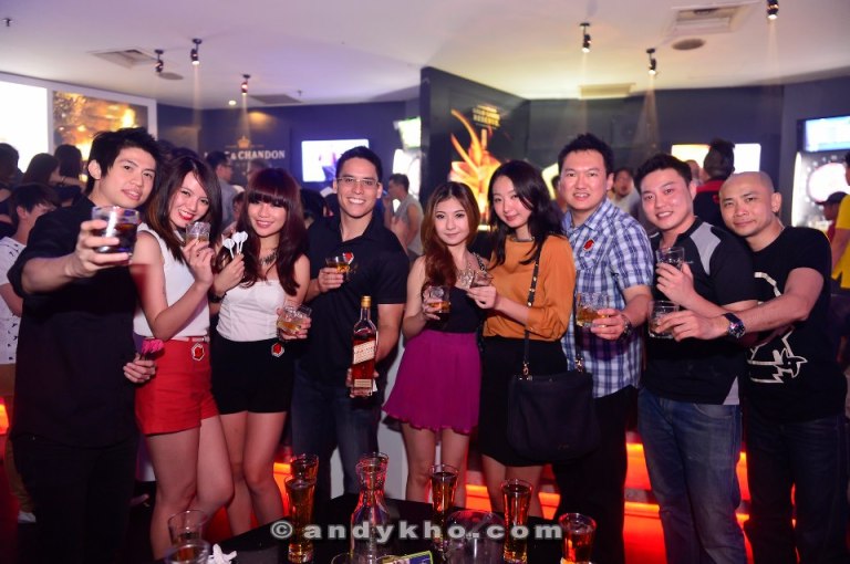 An anniversary is cause to celebrate and celebrate we did with some Johnnie Walker Gold Label Reserve!