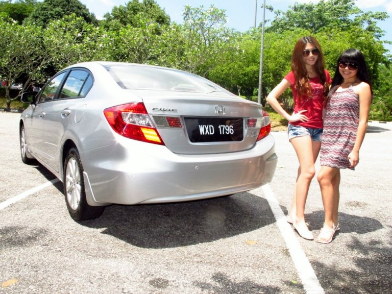 307484_10151706837530278_408222384_n