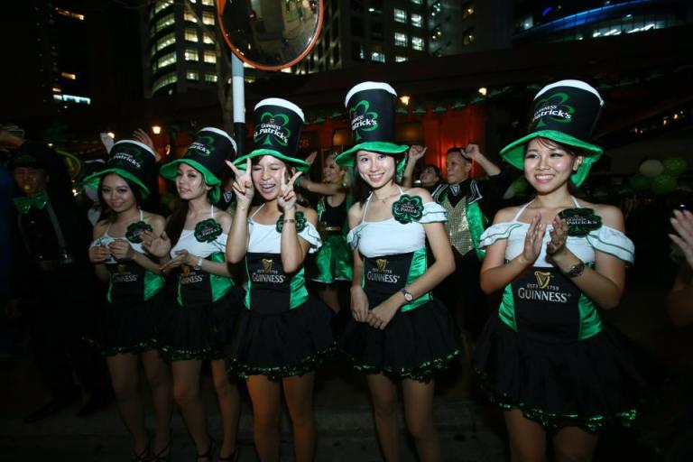 313447_10151389367343842_309479416_n