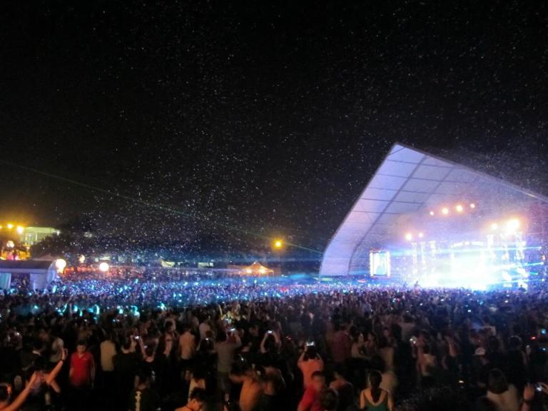 544415_592986150730738_603386047_n