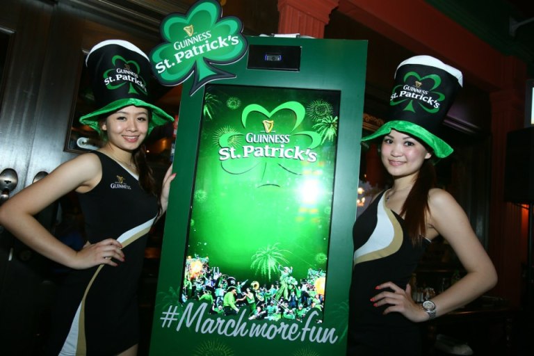 Lots of pretty Guinness girls as usual