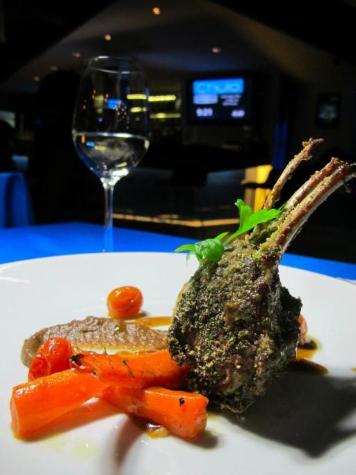 Rack of LambA succulent cut of New Zealand Air Flown rack of Lamb crusted with herb crumb, confit potatoes fondue and carrot, caramelized onion served with thyme red wine jus. A lot of meats are overcooked in Malaysia but the chef got this one spot on! Nice and pink and tender inside while the outside was crusty and flavourful!