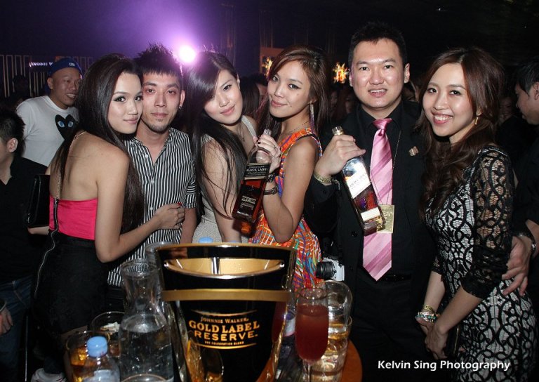 536234_10151331182327761_1097289000_n