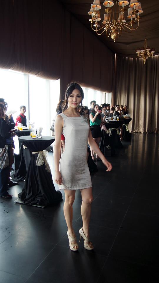 580323_517288278317644_565318331_n