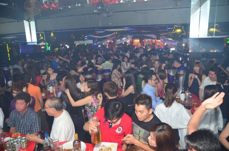 62386_448319271913071_717368084_n