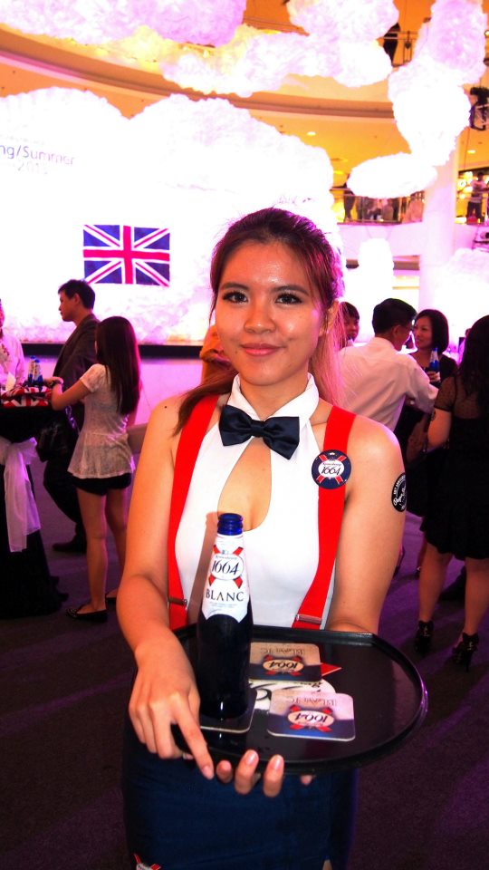 The official beer for the Mid Valley Fashion Week 2013 is Kronenbourg 1664.