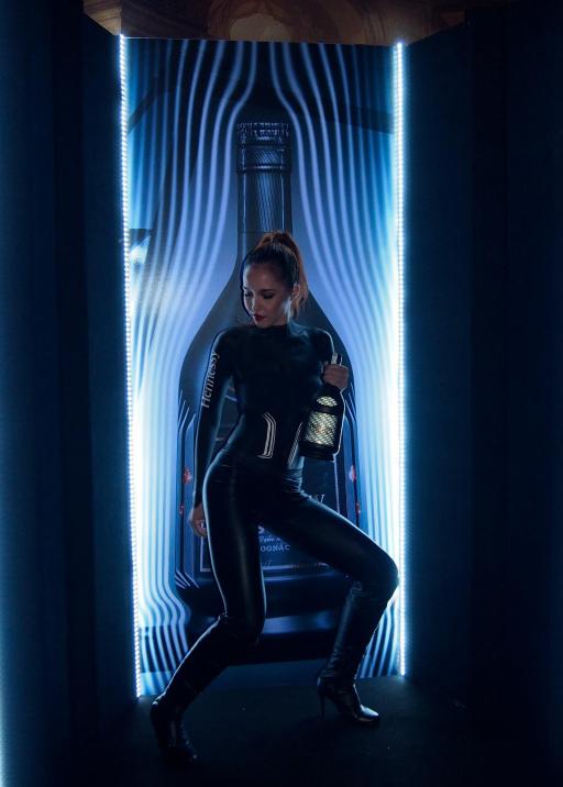 883141_512851052094700_312767580_o