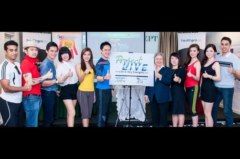 Yu Jin with his celebrity friends