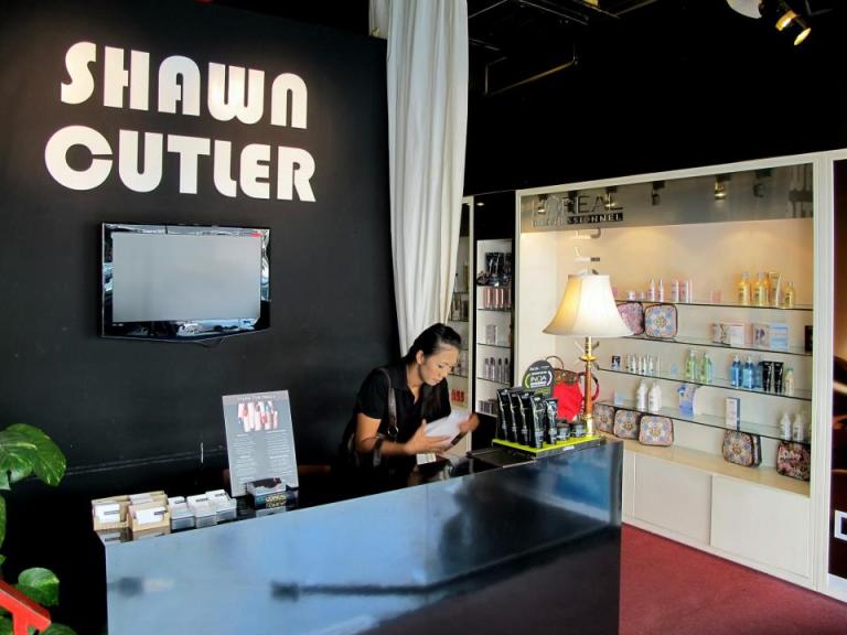 The Jalan Telawi 2 outlet is located along the same row as Antipodean and La Bodega