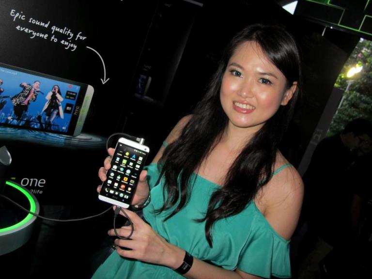 321365_617299501632736_1516959098_n