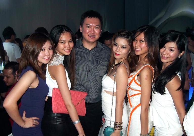 521694_517820141597791_47565365_n