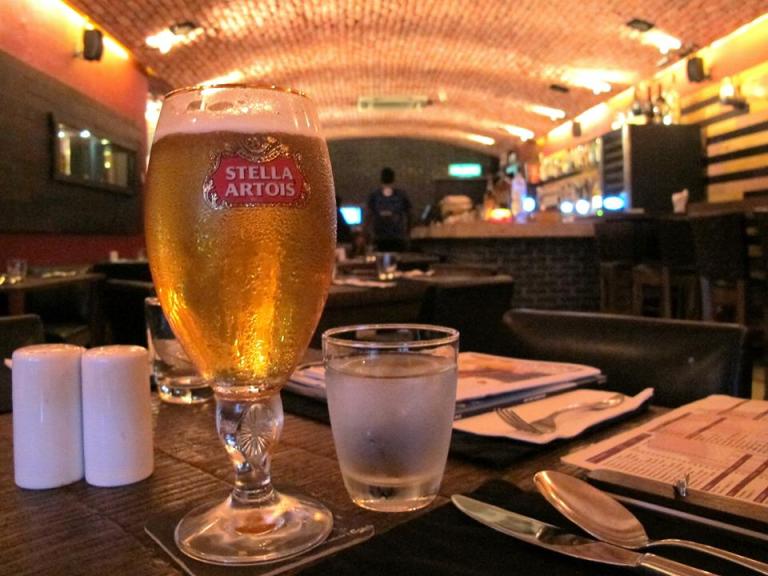 I preferred to start off my night with a pint of Stella Artois