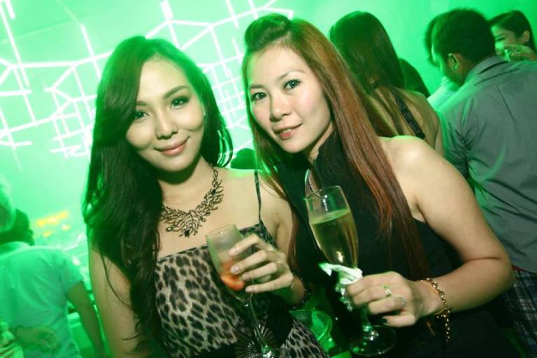 1004426_540359096010562_132949307_n