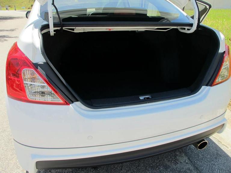 996791_632215230141163_1140046602_n