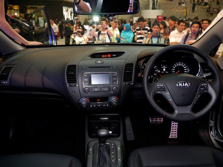 1048456_552523424794129_1416372518_o