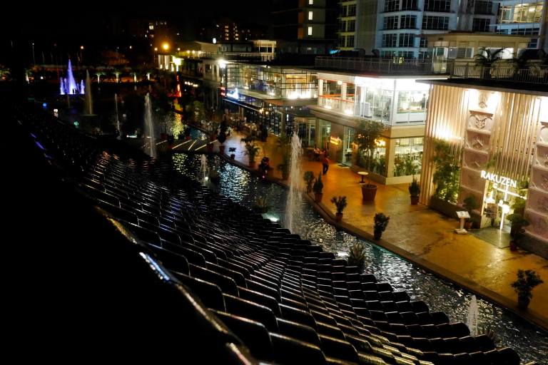 Oasis Square is really getting a name for having an interesting mix of F&B outlets (including The Royal Flush of course). This is the view from the rooftop.