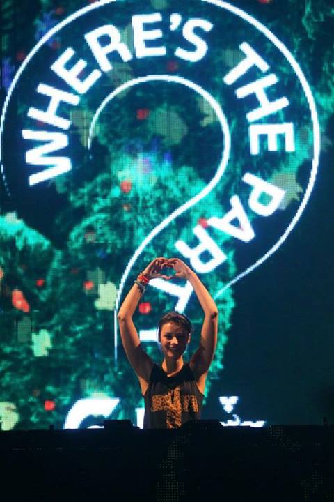 Meanwhile the party was hopping inside with •Miss Nine from Germany on the decks. Photo courtesy of Carlsberg Malaysia.