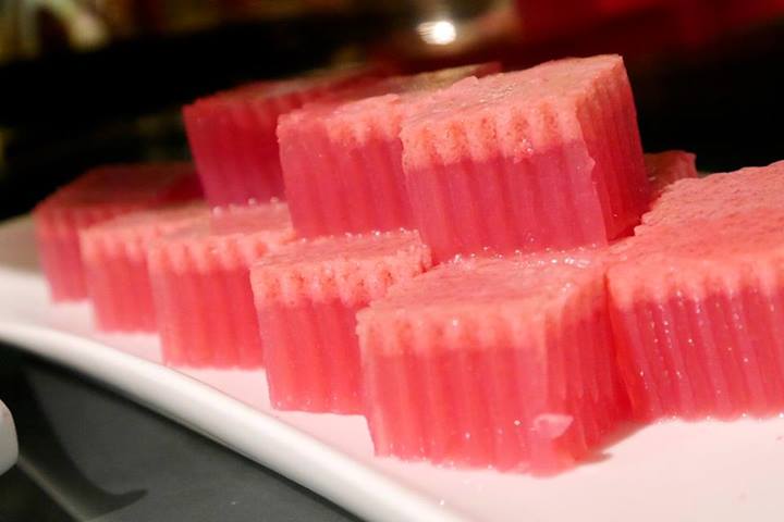 971528_555472641165874_1419243955_n