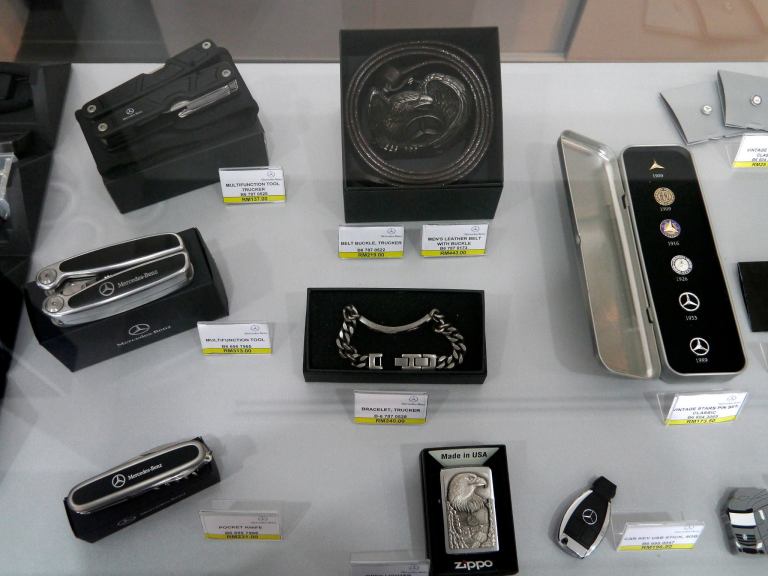 979909_552311064815365_2022917620_o