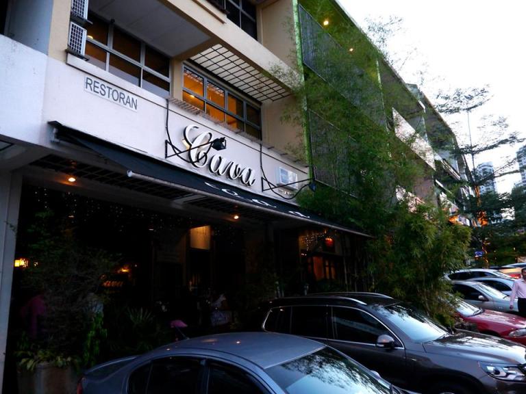 Cava is located along the Bangkung row in Bukit Bandaraya, Bangsar. The row also houses a couple of other restaurants owned by the same group as Cava.