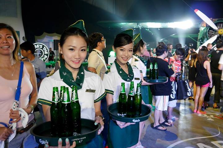 Arriving at the press conference in the main party zone, the first order of business was to get myself a nice ice-cold Carlsberg! After a hot and tiring morning working and babysitting my girls I think I well and truly deserve a few!