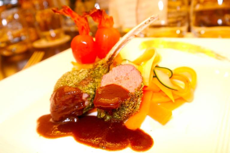 Roasted Rack of Darling Lamb with rosemary crushed potatoes, vegetables fettuccine and lamb jus. This was paired with the rich and spicy flavours of the Glenrothes 1988.