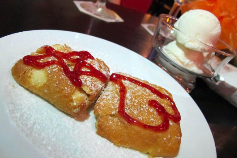 Apple Strudel – RM8.90++ (ask your server to ensure the ice cream is COLD and on the side and you'll get it like in this photos - trust me on this one). A nice sweet end to the meal!