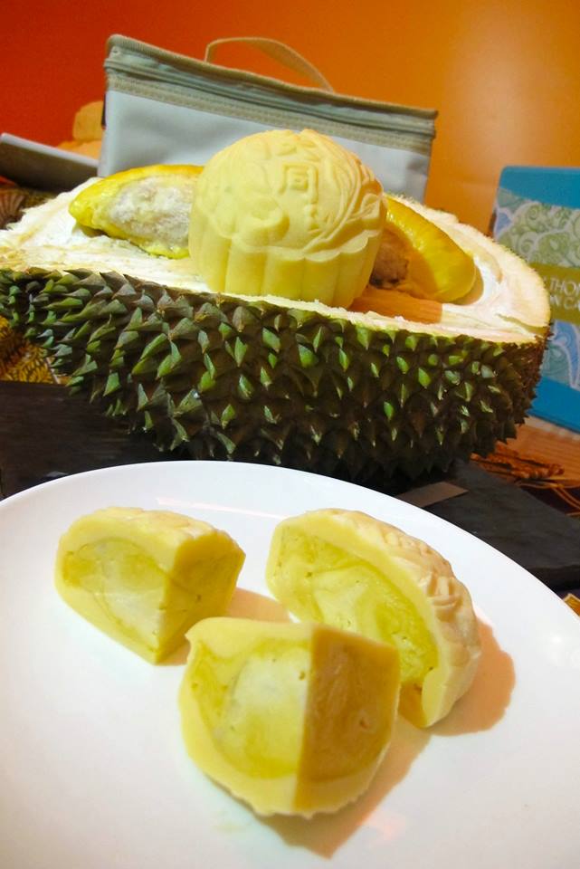 The star of the mooncake collection - Imperial Musang King Durian mooncake