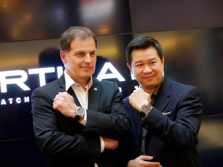 1064586_552752371437901_1156174872_o