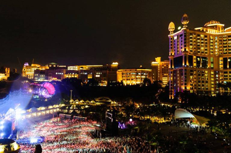 The venue was the Sunway Lagoon Surf Beach