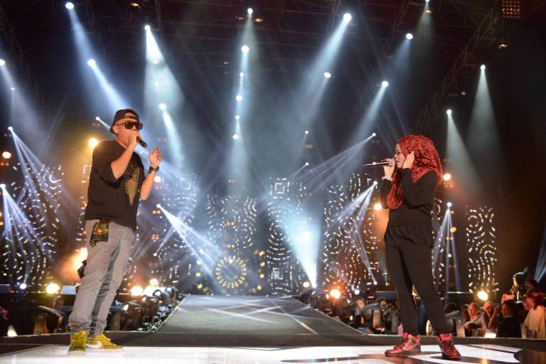 1275040_10152165796710278_178190629_o