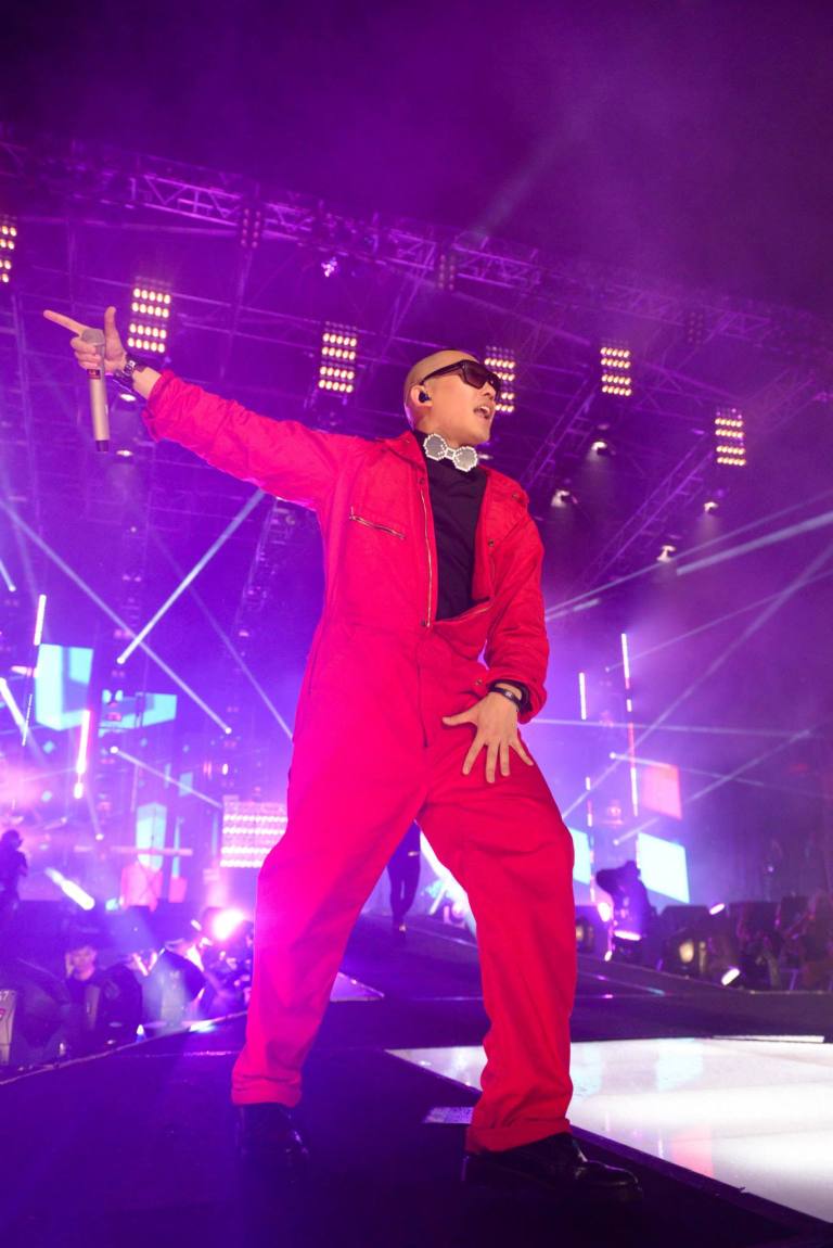 1276530_10152165795940278_29105978_o