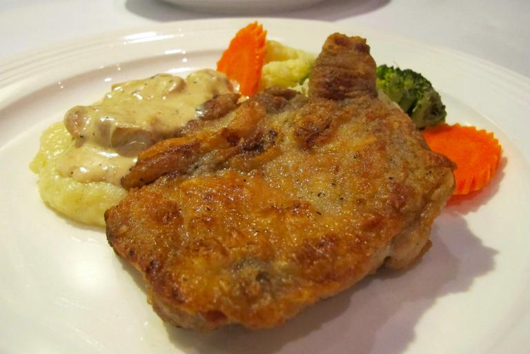 Roasted Chicken with Mushroom Sauce